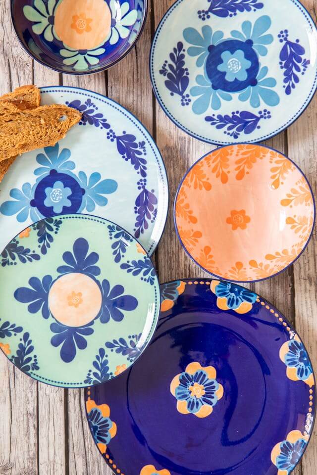 Ceramic Dinner Set with Glazed Finish